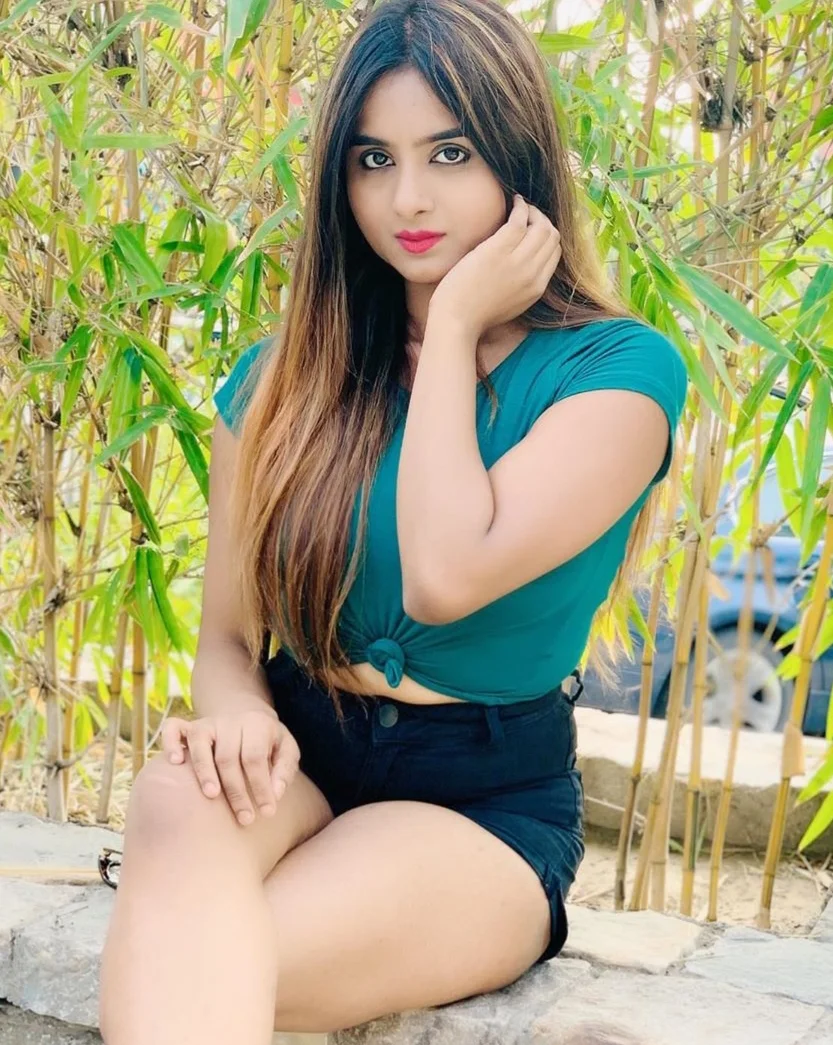 Free booking call girls in Adarsh Nagar